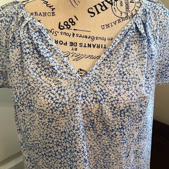 EUC Gap Cap Sleeve V-neck Star top - Picture 3 of 10